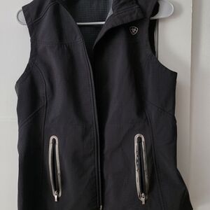 Ariat Women's Black Zip-Up Vest